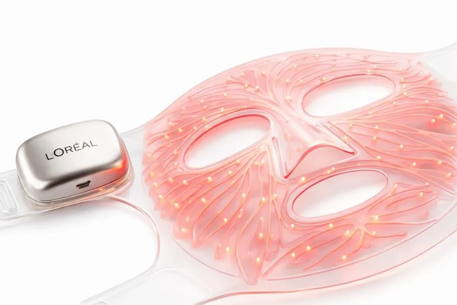 An LED face mask with L'Oréal tech integrated